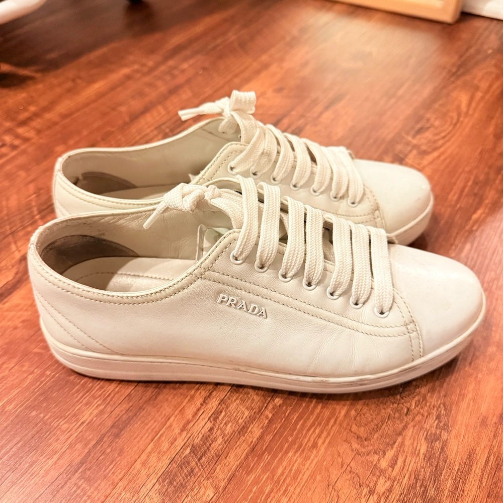 Prada Off-White low profile Sneakers 39